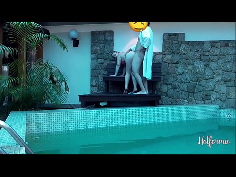 ❤️ Le patron invite la femme de chambre à la piscine, mais n'a pas pu résister à une chaude Sexe at us fr.full-porner-com.ru